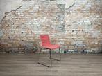 Vitra HAL Sledge roze bij TheReSales, Huis en Inrichting, Stoelen, Ophalen of Verzenden, Zo goed als nieuw, Overige kleuren, Metaal