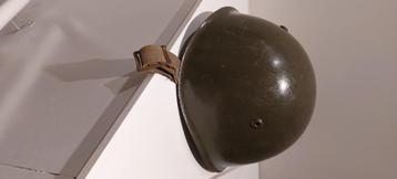 Sovjet legerhelm type SSh-0 beschikbaar voor biedingen