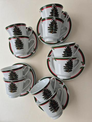 Kerstservies 10 x kop en schotels  beschikbaar voor biedingen
