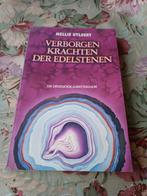 Verborgen Krachten der Edelstenen - Mellie Uyldert, Boeken, Gelezen, Achtergrond en Informatie, Spiritualiteit algemeen, Ophalen of Verzenden