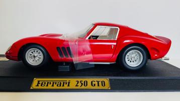 Revell Ferrari 250 GTO 1:12 nr. 8850 beschikbaar voor biedingen