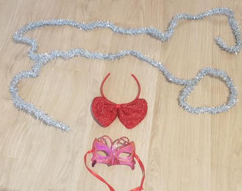 Feestartikelen glitter slingers diadeem masker feest artikel, Hobby en Vrije tijd, Feestartikelen, Zo goed als nieuw, Feestartikel
