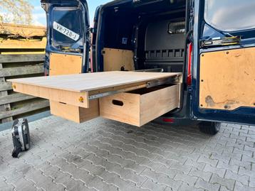 Bedrijfswagen inrichting, bodembak met slede beschikbaar voor biedingen