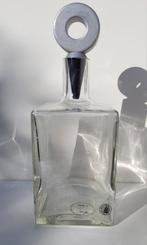 Grote vierkante parfumfles van glas met zilveren dop, Ophalen of Verzenden, Parfumfles