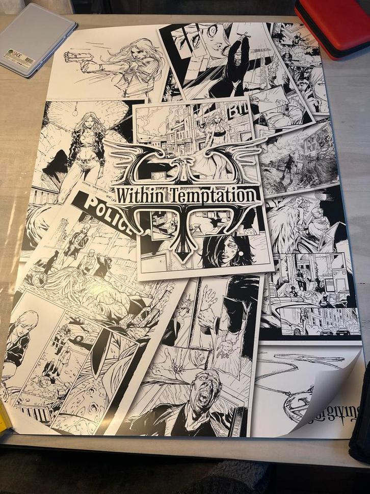 Within Temptation Poster - comic poster Romamo Molenaar, Verzamelen, Posters, Gebruikt, Muziek, Deurposter of groter, Rechthoekig Staand