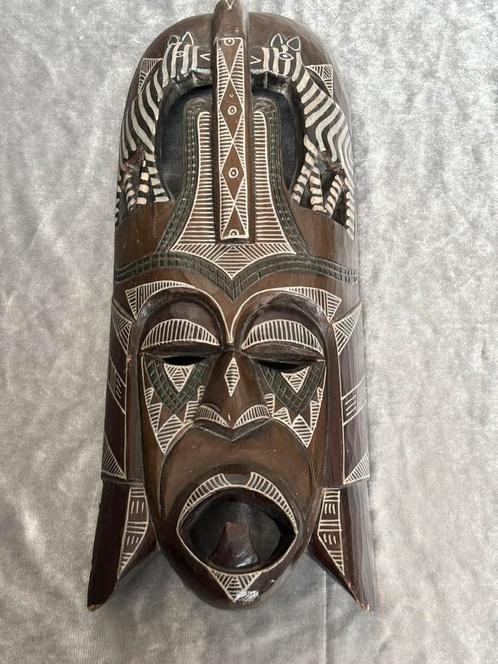 Hout uitgesneden Keniaans masker met Zebra’s, Antiek en Kunst, Kunst | Niet-Westerse kunst, Ophalen of Verzenden