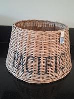 Riviera maison rieten lampenkap, Huis en Inrichting, Lampen | Lampenkappen, Ophalen, Zo goed als nieuw, Rond