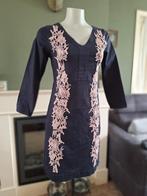 Almatrichi grijs roze jurk sp 38 nl 36 S gratis verzenden NL, Kleding | Dames, Overige kleuren, Verzenden, Zo goed als nieuw, Knielengte