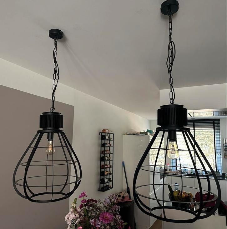 2 By Boo Industriële Lampen - Zwart Staal, Huis en Inrichting, Lampen | Hanglampen, Gebruikt, 50 tot 75 cm, Metaal, Ophalen