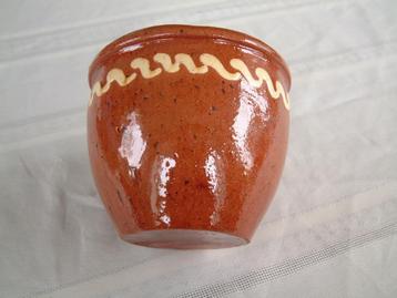 Gave Workumer aardewerk bloempot nr.7. beschikbaar voor biedingen