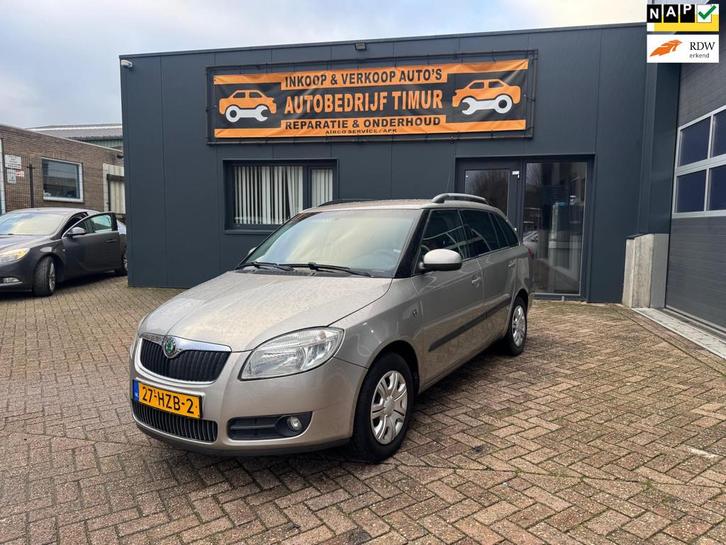 Skoda Fabia Combi 1.4-16V Ambiente, Auto's, Skoda, Bedrijf, Te koop, Fabia, ABS, Airbags, Airconditioning, Boordcomputer, Centrale vergrendeling