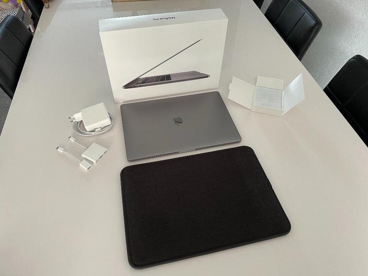 MacBook Pro 2018 – 15 inch (A1990) – 32GB RAM – 1TB SSD, Computers en Software, Apple Macbooks, Gebruikt, MacBook Pro, 15 inch