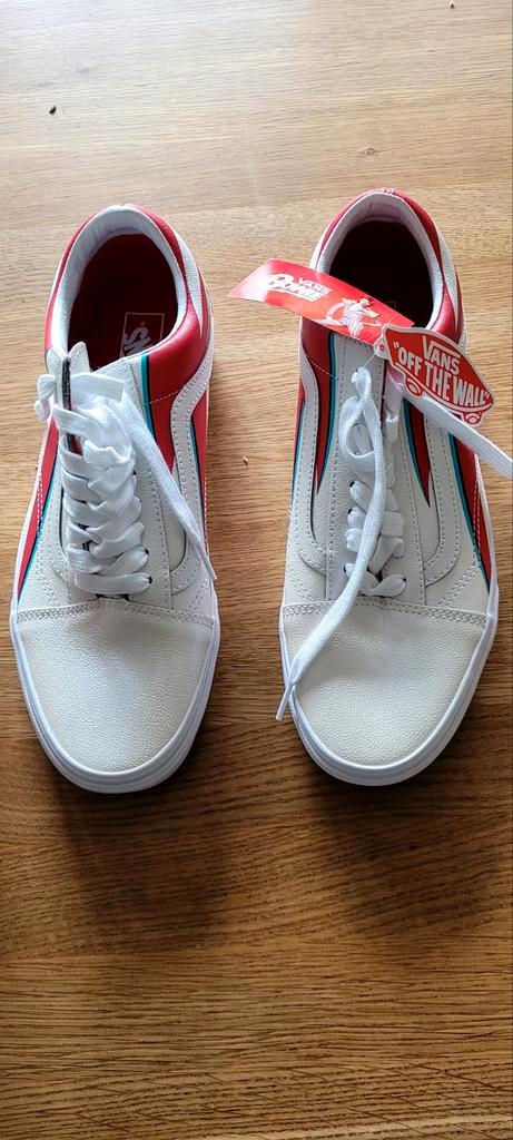 Vans x David Bowie Sneakers - Maat 42.5 - Nieuw!, Kleding | Heren, Schoenen, Nieuw, Sneakers of Gympen, Ophalen of Verzenden