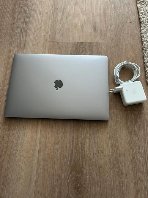 Macbook Pro 2019 Touchbar 15inch 512gb 32gb prima staat, Computers en Software, Apple Macbooks, Zo goed als nieuw, MacBook Pro