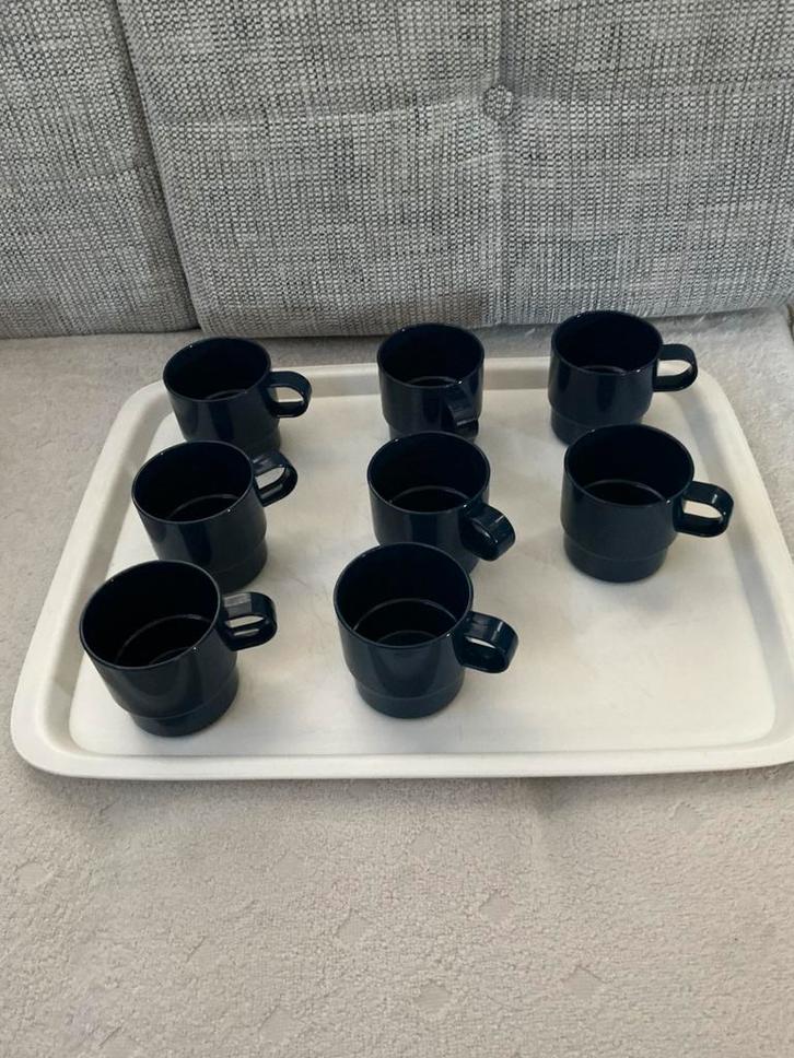 Merk:Mepal 8 kopjes donkerblauw., Caravans en Kamperen, Kampeeraccessoires, Zo goed als nieuw, Ophalen of Verzenden