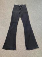 Bershka flare spijkerbroek maat 36 zwart, Ophalen of Verzenden, Zo goed als nieuw, Zwart, W28 - W29 (confectie 36)