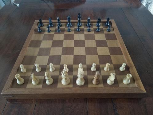 Vintage schaak- en damspel, Hobby en Vrije tijd, Gezelschapsspellen | Bordspellen, Gebruikt, Ophalen of Verzenden