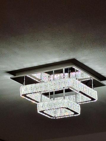 2 Plafondlampen in Prima Staat - 4 Kleuren beschikbaar voor biedingen