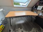 Bureau met verstelbare poten en kabelgootjes, Huis en Inrichting, Bureaus, Ophalen, Zo goed als nieuw
