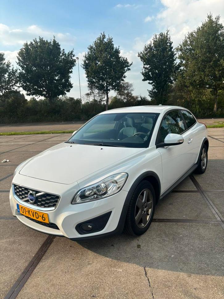 Volvo C30 1.6 2010 Wit - youngtimer, Auto's, Volvo, Particulier, C30, Benzine, D, Hatchback, Handgeschakeld, Origineel Nederlands