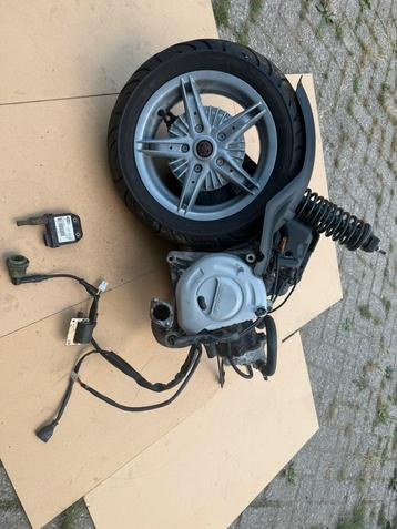 Hexagon 125cc motorblok plug and play beschikbaar voor biedingen