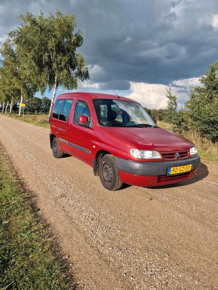 Citroën Berlingo 1.6 I 16V Multispace 2001 Rood, Auto's, Citroën, Particulier, Berlingo, Cruise Control, Benzine, C, MPV, Handgeschakeld