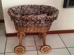 vintage rotan poppenwieg met houten wielen, nieuwe bekleding, Ophalen, Gebruikt, Babypop