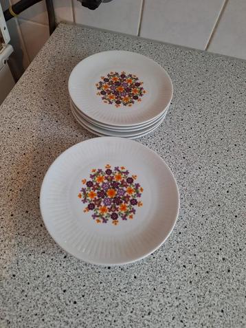 10 Vintage Winteling gebaksbordjes. beschikbaar voor biedingen