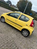 Peugeot 107 5 deurs met cruise control en panorama dak!, Ophalen, Voor, Peugeot, Bumper