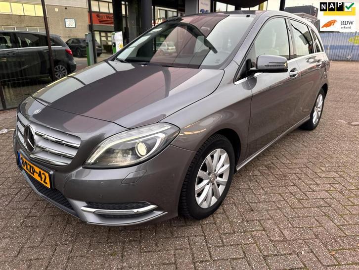 Mercedes-Benz B-klasse 180 Ambition / Navi / Xenon / Trekhaa, Auto's, Mercedes-Benz, Bedrijf, Te koop, B-Klasse, ABS, Airbags