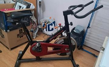 Spinning fiets beschikbaar voor biedingen