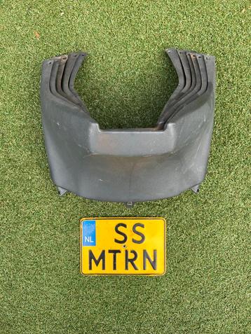 Zip 2000 motorscherm beschikbaar voor biedingen