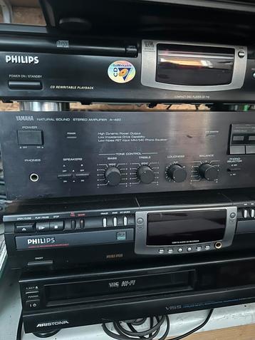 Stereo componenten beschikbaar voor biedingen