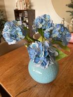 Grote vaas met 4 hortensia’s €20,00, Overige kleuren, Ophalen of Verzenden, Minder dan 50 cm, Glas