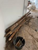 Hout partij gratis - met spijkers, Doe-het-zelf en Verbouw, Hout en Planken, Ophalen, Gebruikt, 25 tot 50 mm, 200 tot 250 cm