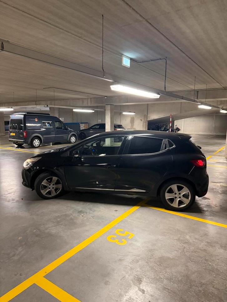 Renault Clio 1.5 DCI 66KW 5-DRS 2015 Zwart, Auto's, Renault, Particulier, Clio, Diesel, B, Hatchback, Handgeschakeld, Origineel Nederlands