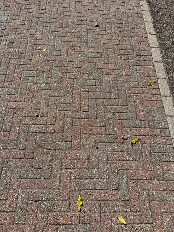 Waaltjes beton rood zwart 20x7x7 cm 121m2, Tuin en Terras, Tegels en Klinkers, Gebruikt, Overige typen, Beton, 10 m² of meer, Ophalen