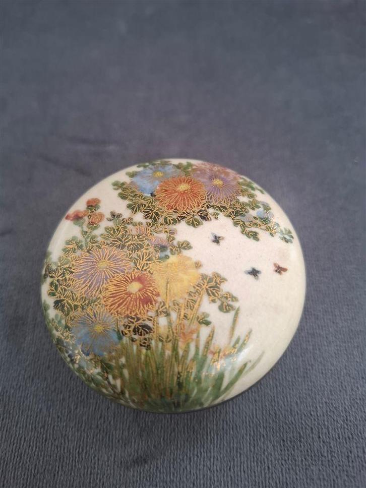 Satsuma dekselpotjei, gemerkt, 6,5 cm, Antiek en Kunst, Antiek | Keramiek en Aardewerk, Ophalen of Verzenden
