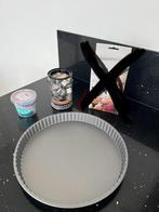 Taartbakvorm + uitsteekvormen koekjes +Cupcake vormpjes, Ophalen of Verzenden, Cupcakes, Bakvorm