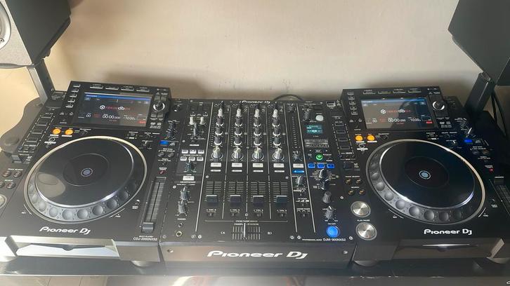 PIONEER DJ CDJ-2000 NXS2 + DJM-900 NEXUS 2 CDJ 2000 CDJ2000, Muziek en Instrumenten, Dj-sets en Draaitafels, Zo goed als nieuw