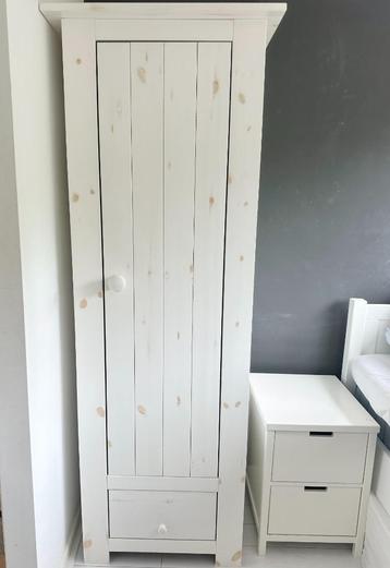 Leuke 1deurs kast wit grenen hout met roede, legplank, lade beschikbaar voor biedingen