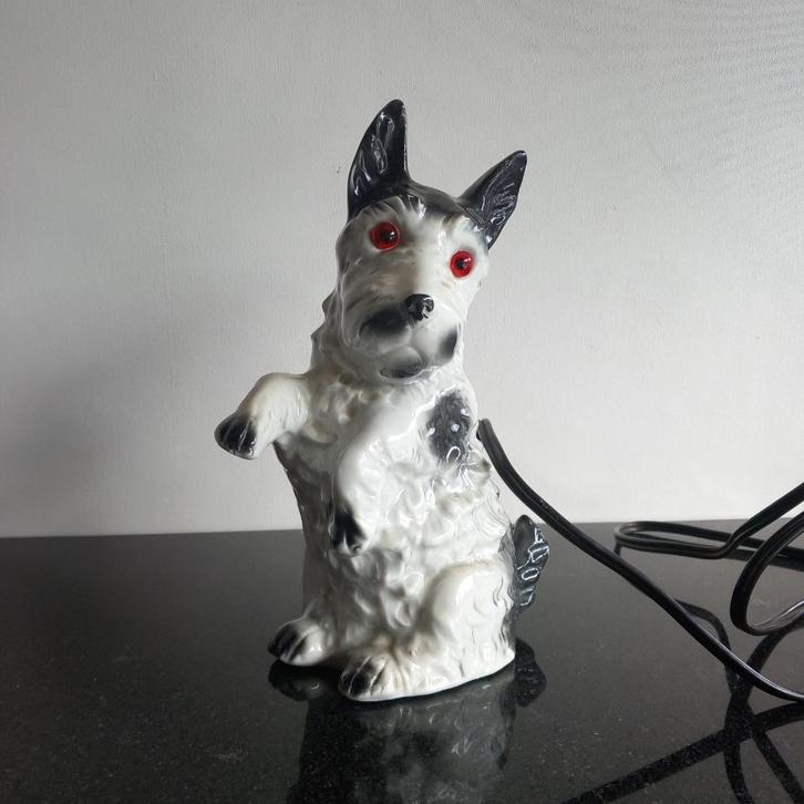 Geurlamp Rooketer lamp hond Terriër porselein Jr. 50 vintage, Verzamelen, Retro, Huis en Inrichting, Ophalen of Verzenden