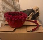 Bordeaux mand met hendel voor henna feesten, Kleding | Dames, Ophalen of Verzenden, Nieuw, Rood, Accessoires