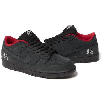 Nike dunk low Supreme 42,5 zwart beschikbaar voor biedingen