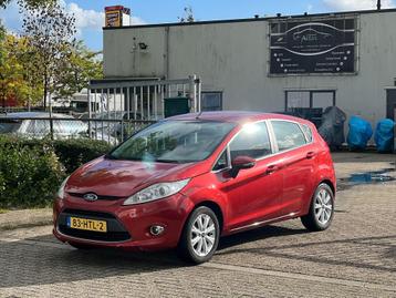 Ford Fiesta 1.25 44KW 5DR 2009 Rood