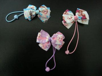Diverse leuke Haar-accessoires van Frozen beschikbaar voor biedingen