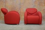 In NIEUWstaat! 2 rode stoffen design fauteuils!, 75 tot 100 cm, Design, Metaal, 75 tot 100 cm
