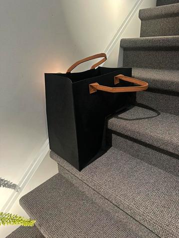 Trap tas beschikbaar voor biedingen