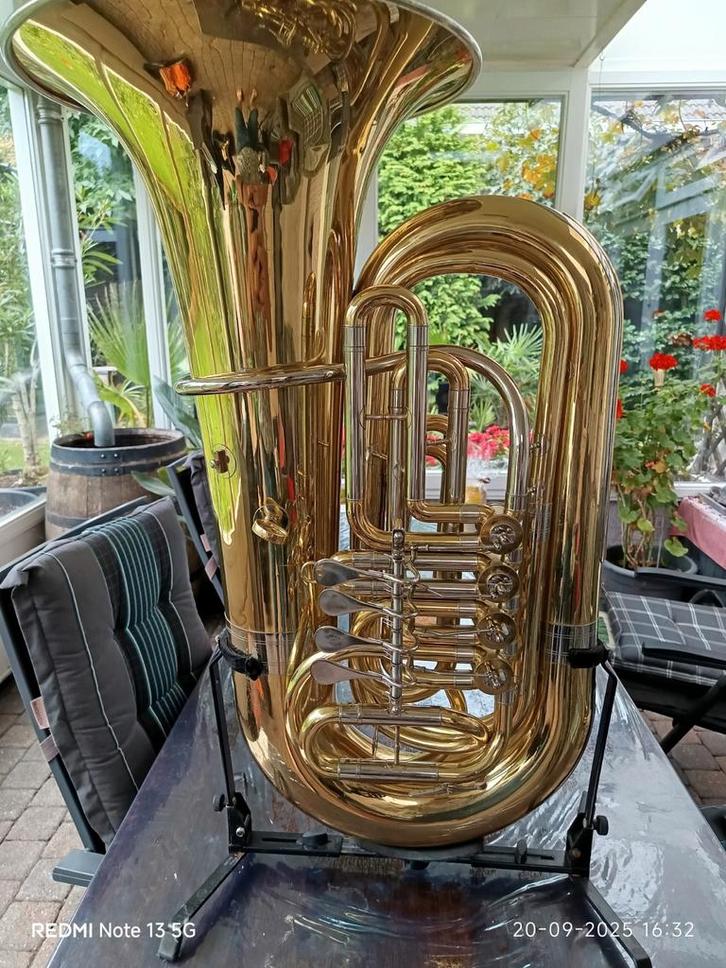 MTP B-Tuba Mod. 2200 Custom, Muziek en Instrumenten, Blaasinstrumenten | Tuba's, Gebruikt, Bes-tuba, Met koffer of draagtas, Ophalen