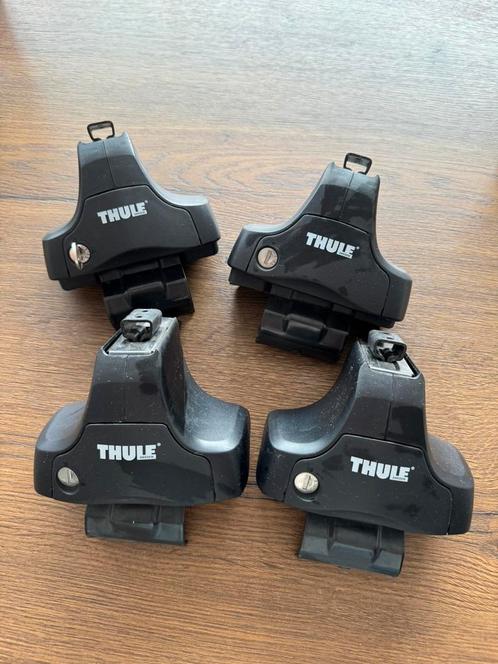 Thule voetset 754 - gladde daken, Auto diversen, Dakdragers, Zo goed als nieuw, Ophalen of Verzenden